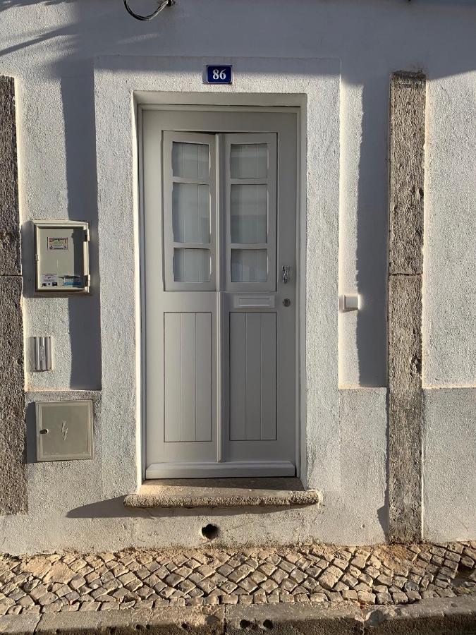 Stylish Townhouse With Gallery In The Heart Of Tavira For Two Exterior foto