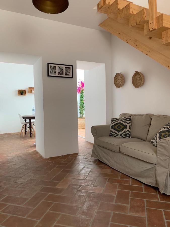 Stylish Townhouse With Gallery In The Heart Of Tavira For Two Exterior foto