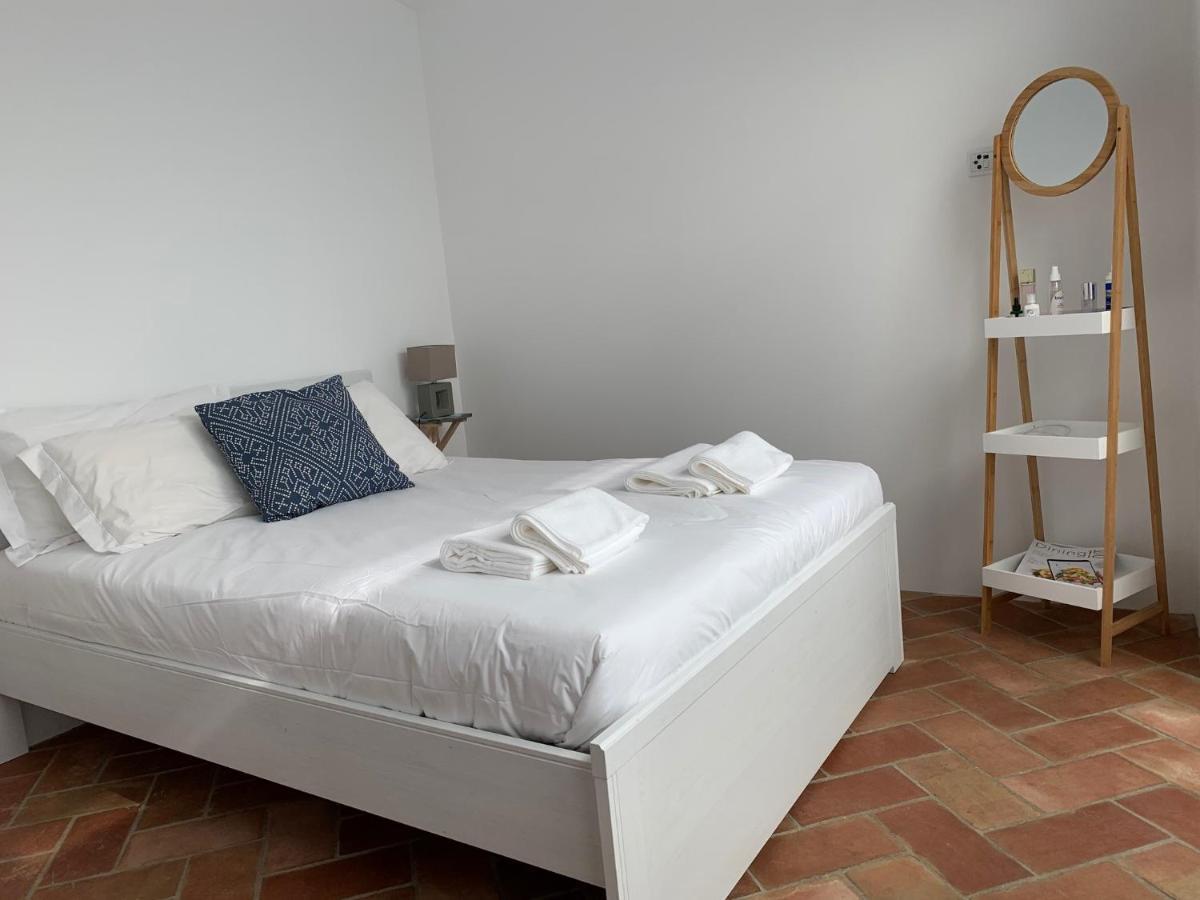 Stylish Townhouse With Gallery In The Heart Of Tavira For Two Exterior foto